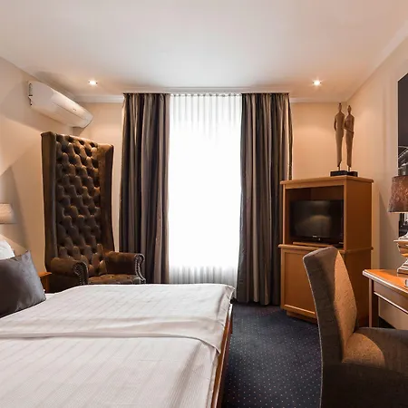 Parkhotel Hotel 4*